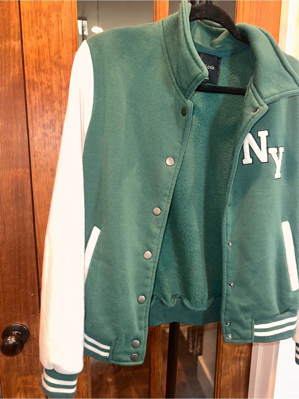 Yankees Size Large Women's New Look Green and White NY Varsity Jacket - Picture 3 of 10